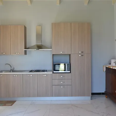 Nika Hotel 3*