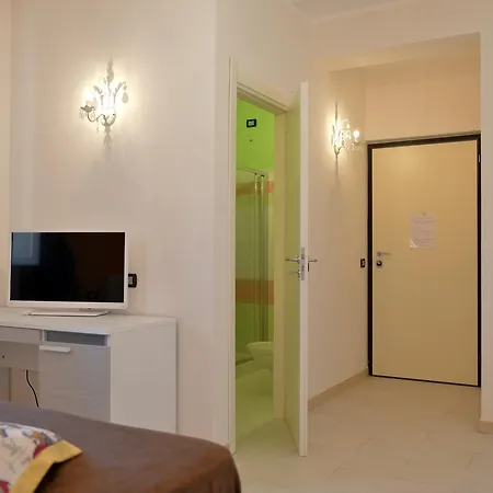 Nika Hotel 3*