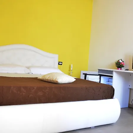Nika Hotel 3*